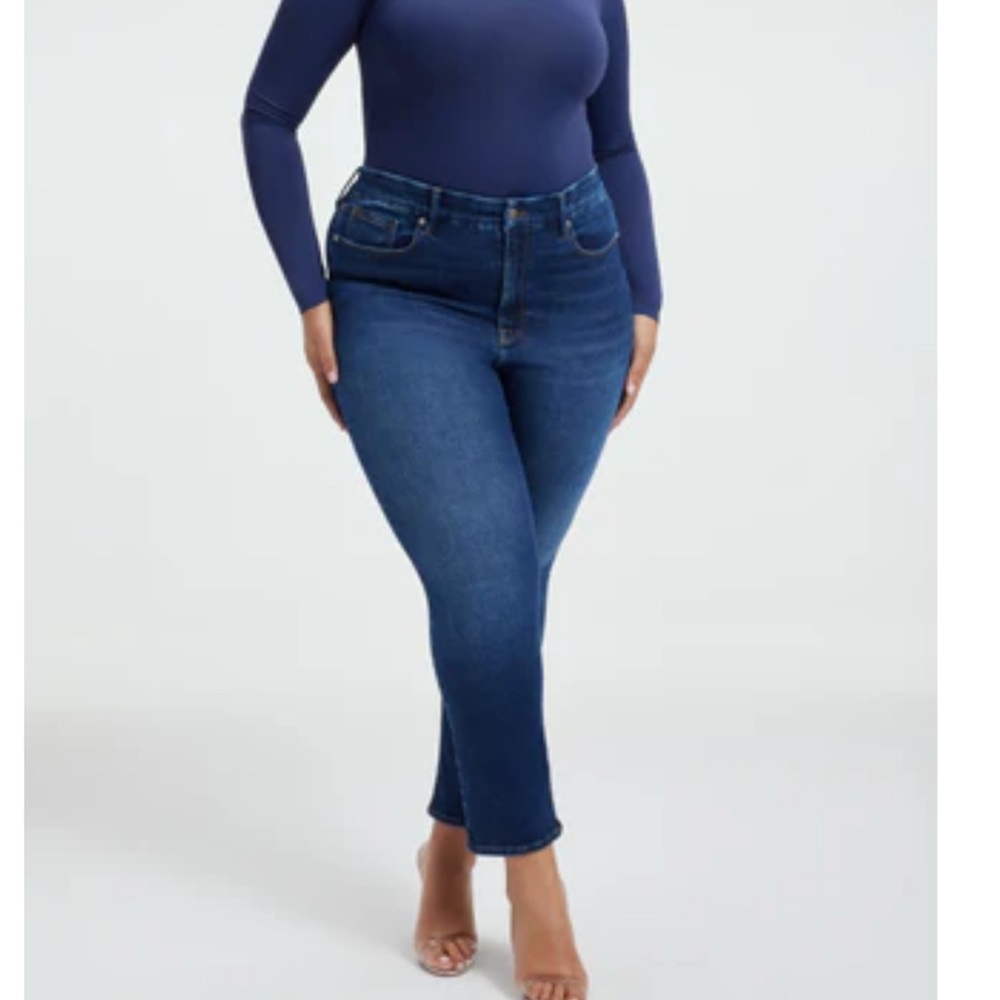 Good American Always Fits Cigarette Jean